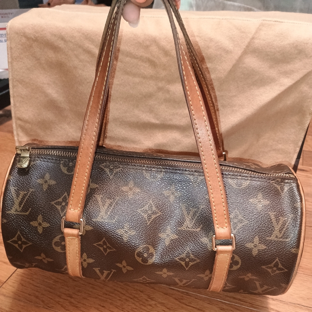 Louis Vuitton Papillion 26 Monogram